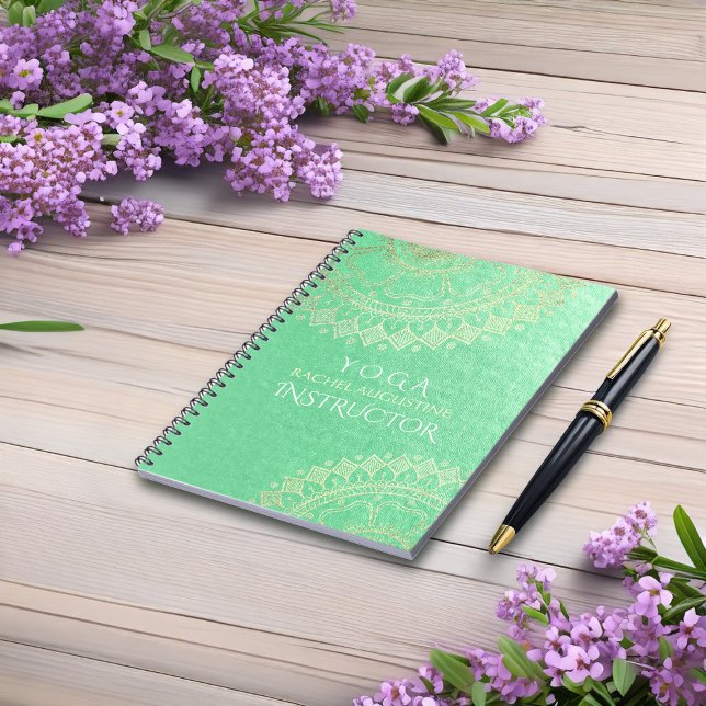 Caderno Espiral Instrutor de Meditação Yoga Green Gold Foil Mandal (Criador carregado)