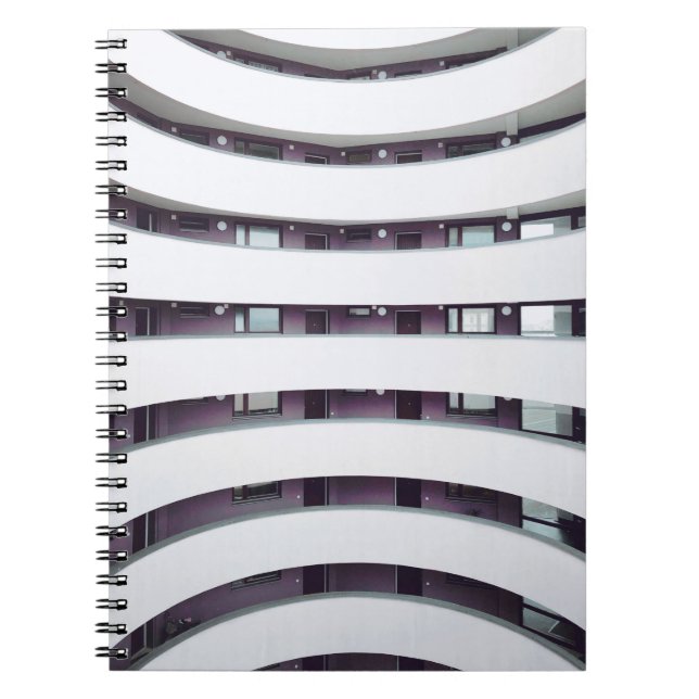 Caderno Espiral Interior do edifício branco (Frente)