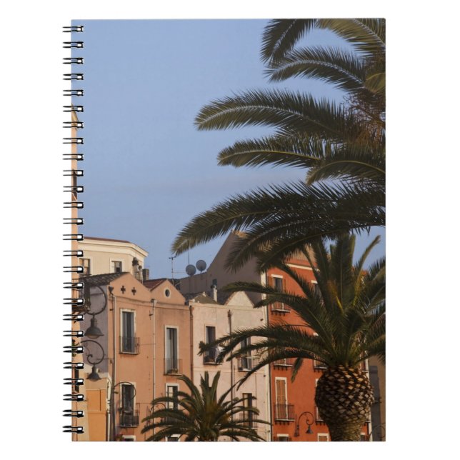 Caderno Espiral Itália, Sardenha, Cagliari. Edifícios e palmeiras (Frente)
