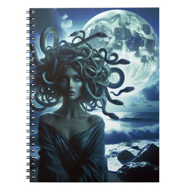 Caderno Espiral Jovem Medusa Bonita pela Lua & Oceano (Frente)