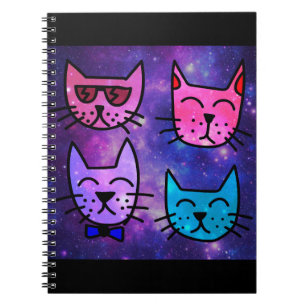 Caderno Espiral Legal rostos de gato em um fundo espacial