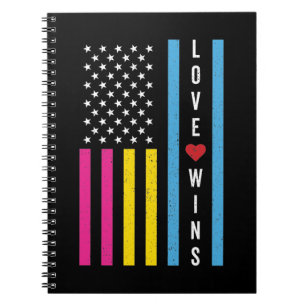 Caderno Espiral LGBTQ Pansexual Pride Love Wins USA American Flag