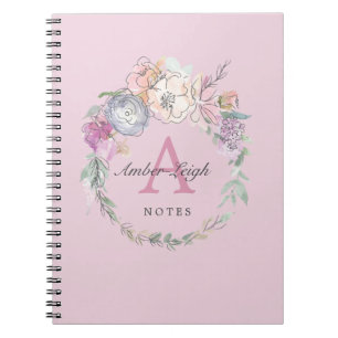 Caderno Espiral Lilac Monograma Pastel Floral Art Wreath