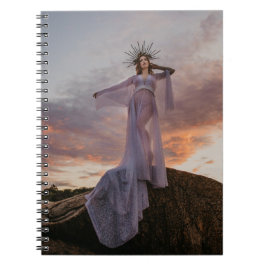 Caderno Espiral lindas mulheres em pé sobre rochas livro espiral