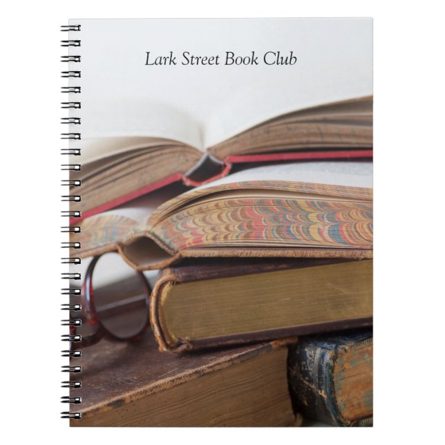 Caderno Espiral Livros antigos com óculos (Frente)