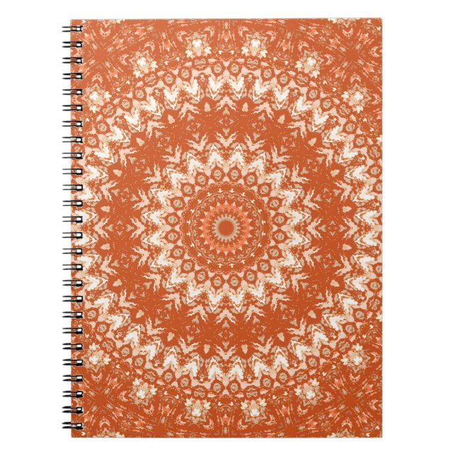 Caderno Espiral Mandala laranja. (Frente)
