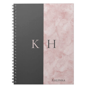 Caderno Espiral Mármore Rosa Simples E Monograma De Destaque Preto