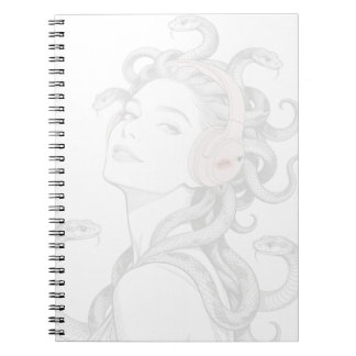 Caderno espiral Medusa - pose para a câmera.