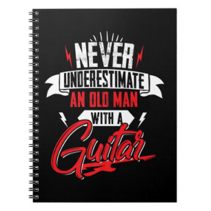 Caderno Espiral Mens Nunca Subestime um Velho com Violão