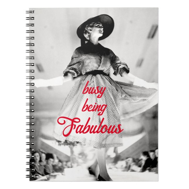 Caderno Espiral Modelagem de Moda Vintage Ocupada Fabulosa (Frente)