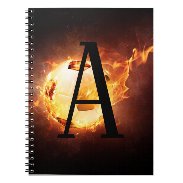 Caderno Espiral Monograma de bola de futebol flamejante (Frente)