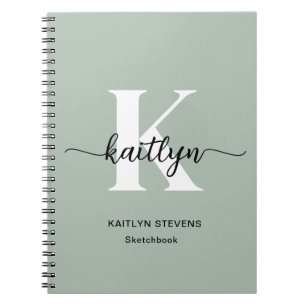 Caderno Espiral Monograma de Letra em Verde Sálvia