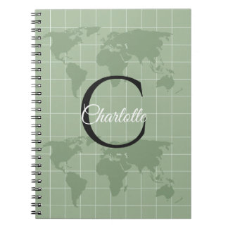 Caderno Espiral Monograma de Nome de Mapa Mundial em Verde Salvia