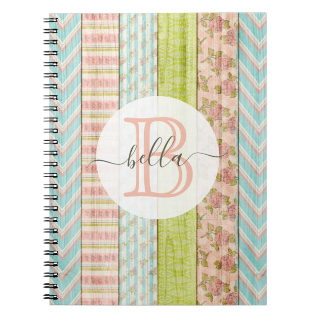 Caderno Espiral Monograma Nome Shabby Rosas em algodão de madeira  (Frente)