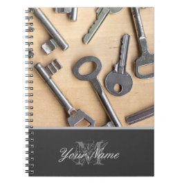 Caderno Espiral Monograma personalizável com chaves diferentes!