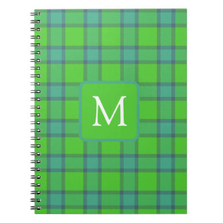 Caderno Espiral Monograma xadrez escocês verde e azul moderno e el