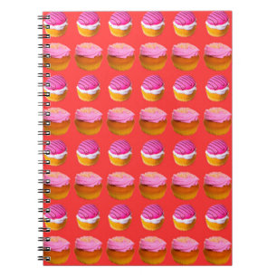 Caderno Espiral Muffins, cupcakes com creme branco e rosa em um r