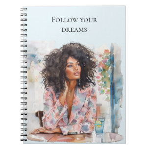 Caderno Espiral Mulher da Cidade de Verão Rosa Chic Azul