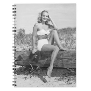 Caderno Espiral Mulher no biquini