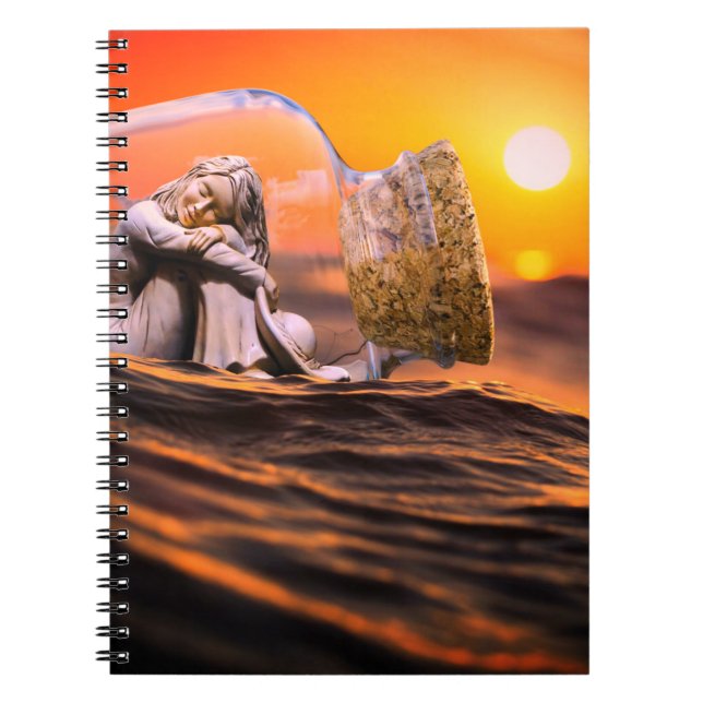 Caderno Espiral Mulher numa garrafa (Frente)