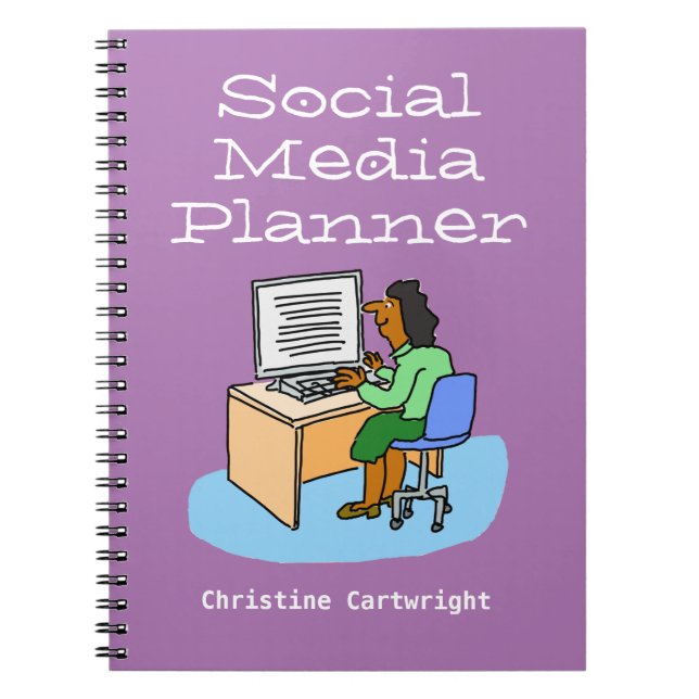 Caderno Espiral Mulher trabalhando em Mídia Social em um computado (Frente)