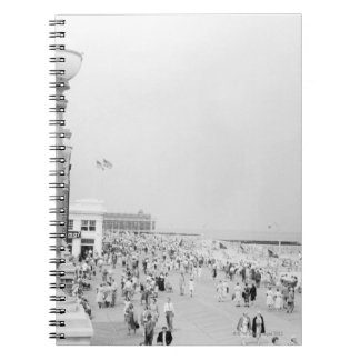 Caderno Espiral Multidões 2