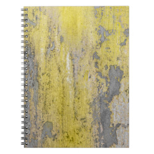 Caderno Espiral Muro de betão de cinza velha com tinta amarela des