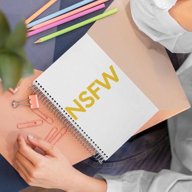 Caderno Espiral Não Seguro Para Trabalho (NSFW) (Criador carregado)