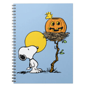 Caderno Espiral Ninho de Snoopy & Woodstock com Jack O' Lanterna