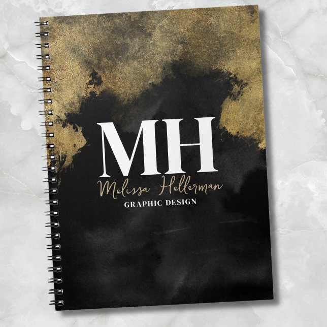 Caderno Espiral Nome de Script Moderno Monograma Dourado Preto (Modern Script Name Initial Black Gold Monogram notebook)