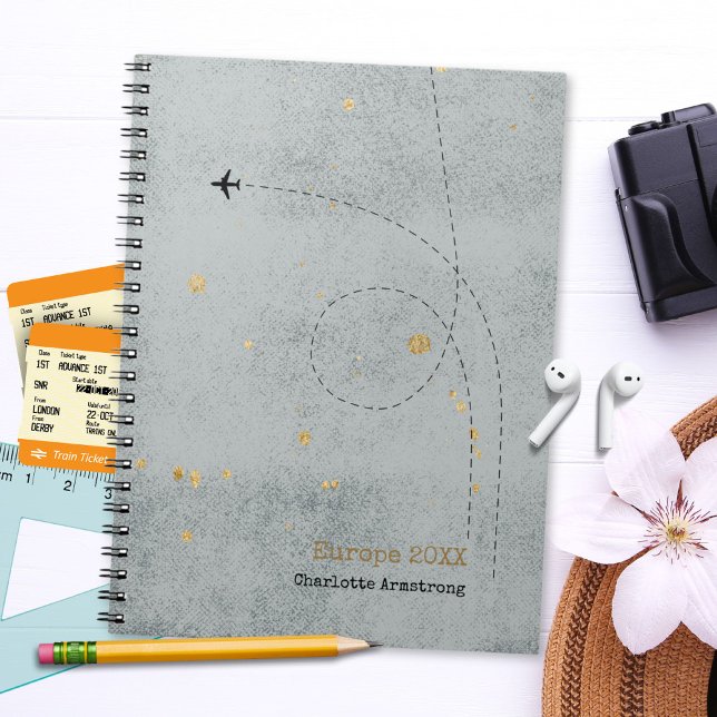 Caderno Espiral Nome do avião, Cinza Dourada do avião (Wanderlust Name Airplane Light Gray Gold Travel Notebook ©Susanne Sachers - Sunny Wanderlust 🌞✈️)