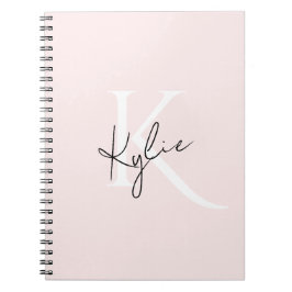 Caderno Espiral Nome do Monograma Personalizado do Rosa de Blush M