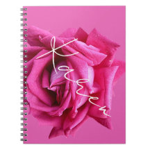 Nome personalizável Karen rosa quente floral rosa 