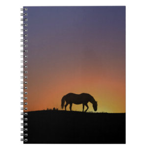 Caderno Espiral Notebook de cavalo bonito no Sudoeste do Sol