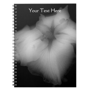 Caderno Espiral Notebook preto e branco com flor Iris japonesa