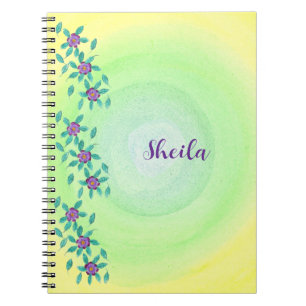 Caderno Espiral Notebook Verde Amarelo Personalizado, Flores Roxas
