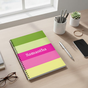 Caderno Espiral Notebook verde e riscado a rosa monograma