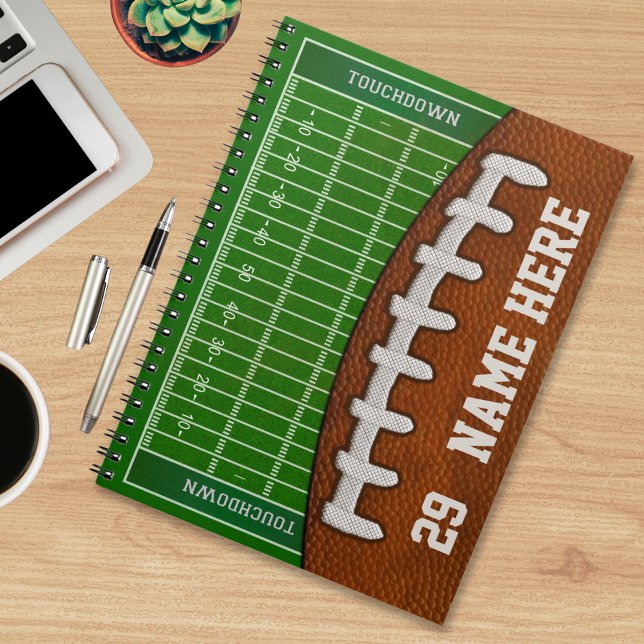 Caderno Espiral Notebooks personalizados de futebol Seu NOME, NÚME ( Football Notebook. Football school stuff. Gifts for Football lovers. Sports related school items. )