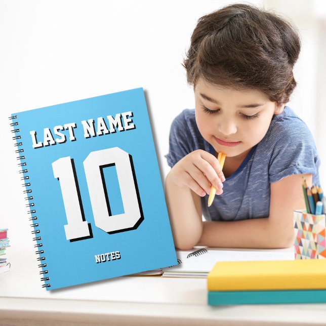 Caderno Espiral Número de Jersey de esportes de Sobrenome azul-cla (Criador carregado)