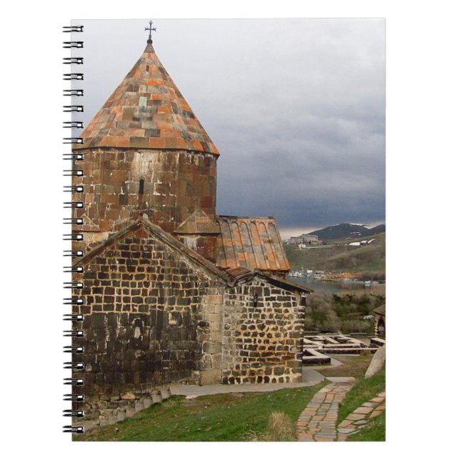 Caderno Espiral O antigo mosteiro de Sevanavank (Frente)