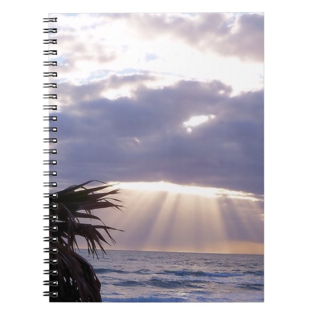 Caderno Espiral Oceano iluminado de manhã cedo (Frente)