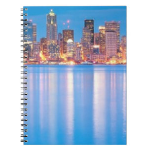 Caderno Espiral Opinião azul da hora de Seattle do centro