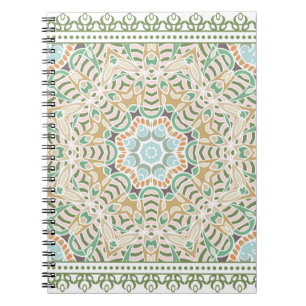 Caderno Espiral Ornamento colorido decorativo sobre fundo branco,