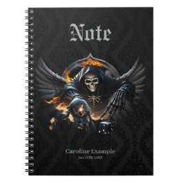 Caderno Espiral Ossos e magia, esqueleto com dados místicos.