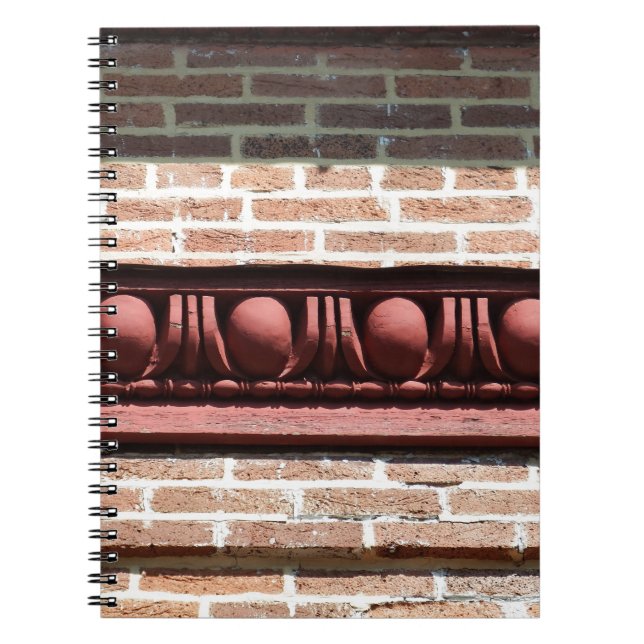 Caderno Espiral Ovo de Winchester e molde do dardo (Frente)
