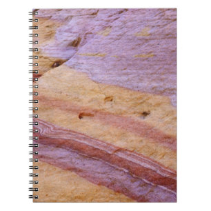 Caderno Espiral Óxidos de ferro colorem uma formação de arenito