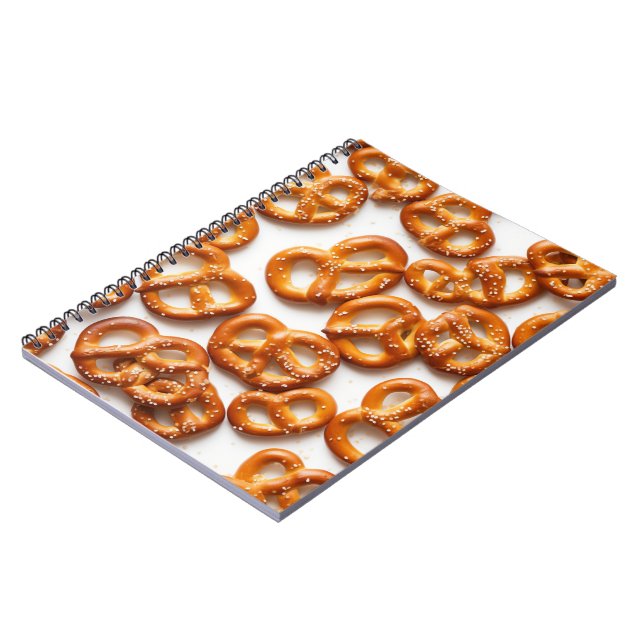 Caderno Espiral Padrão Alemão de Pretzels (Left Side)