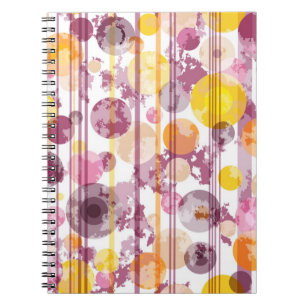 Caderno Espiral Padrão Branco Em Destaque