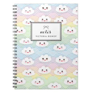 Caderno Espiral Padrão Colorido de Nuvens Kawaii em Pastel Persona