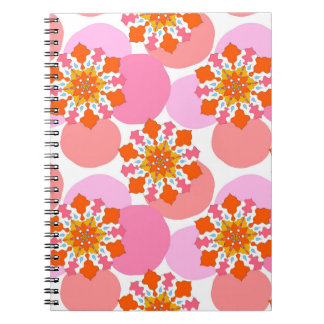 Caderno Espiral Padrão contínuo com mandalas coloridas. Textura br